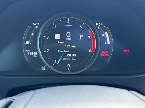 Used 2019 Lexus UX 200 F Sport image 28