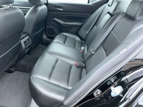 Used 2019 Nissan Altima 2.0 Edition One image 9
