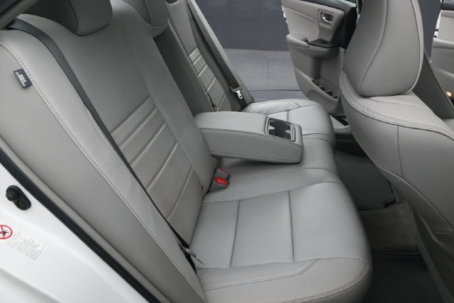 Used 2017 Toyota Camry XLE w/ Moonroof Package FWD image 15