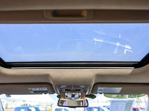 Used 2015 Toyota Highlander XLE image 9