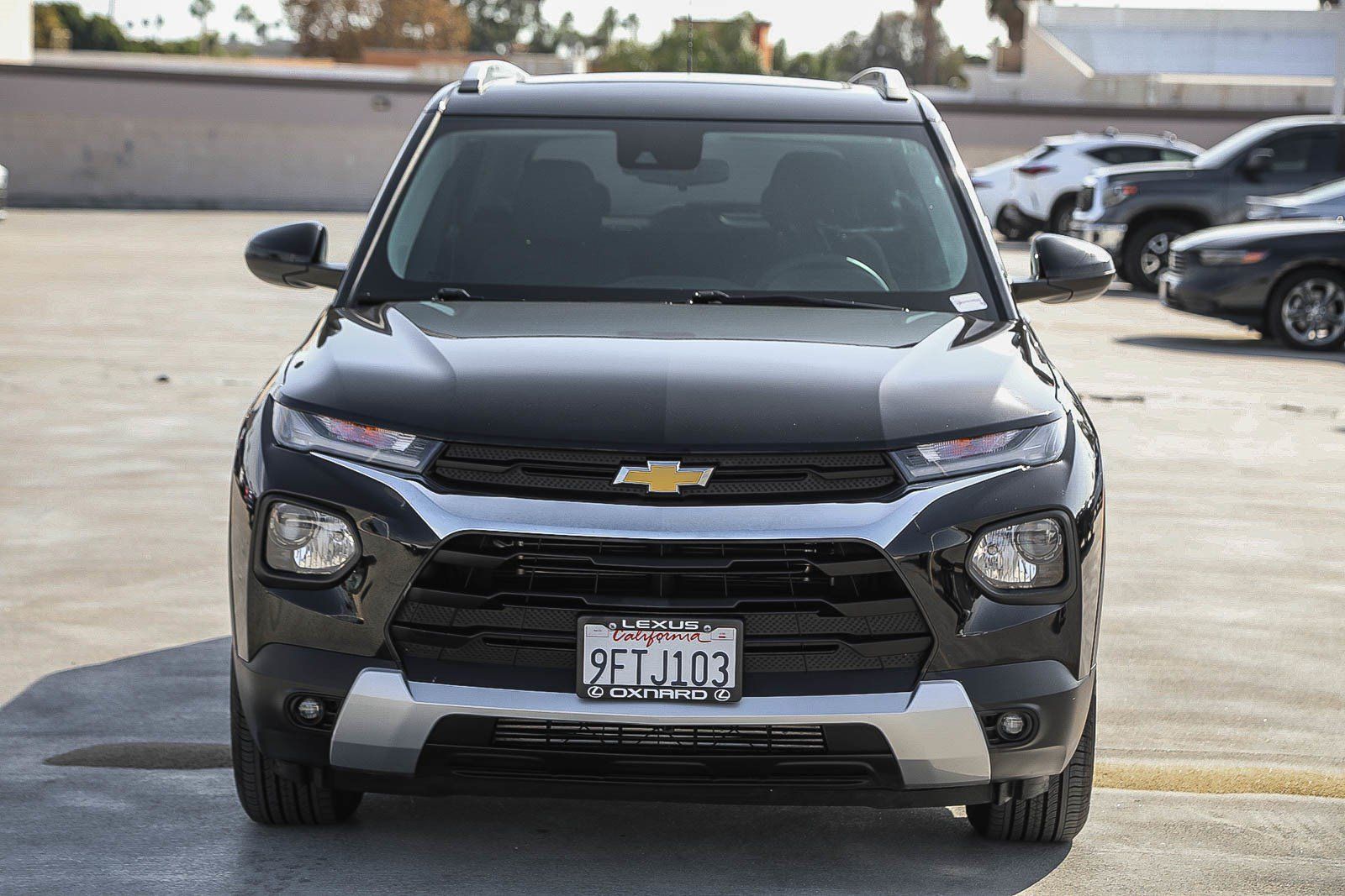Used 2023 Chevrolet TrailBlazer LT FWD image 2