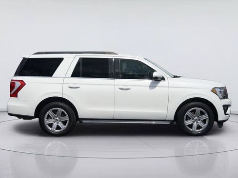 Used 2020 Ford Expedition XLT w/ Equipment Group 202A RWD image 5