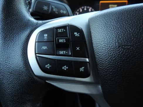 Used 2023 Ford Explorer XLT w/ Equipment Group 202A image 27