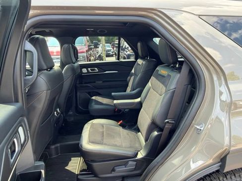 Used 2026 Ford Explorer Tremor w/ Tremor Ultimate Package AWD/4WD image 45