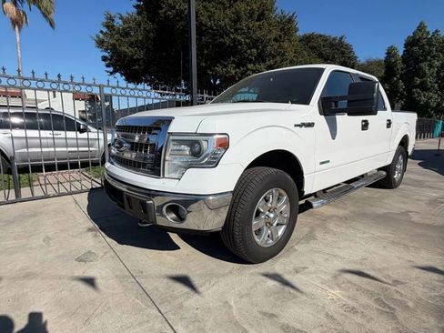 Used 2014 Ford F150 XLT w/ Equipment Group 302A Luxury image 2