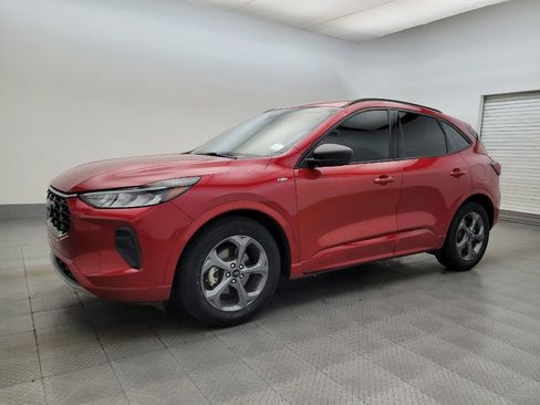 Used 2023 Ford Escape ST-Line w/ Tech Pack #1 image 2