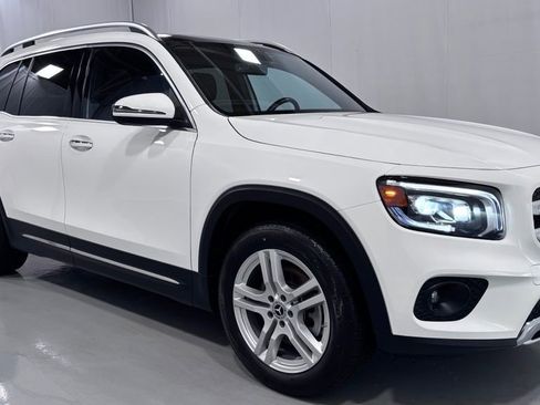Certified 2023 Mercedes-Benz GLB 250 4MATIC image 4