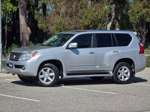 Used 2010 Lexus GX 460 Premium image 16