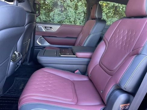 New 2026 INFINITI QX80 Autograph w/ Premium Cargo Package image 15