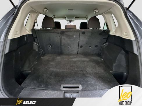 Used 2023 Nissan Rogue S AWD/4WD image 27