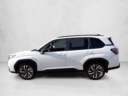 Used 2026 Subaru Forester Touring w/ Touring Package AWD/4WD image 2