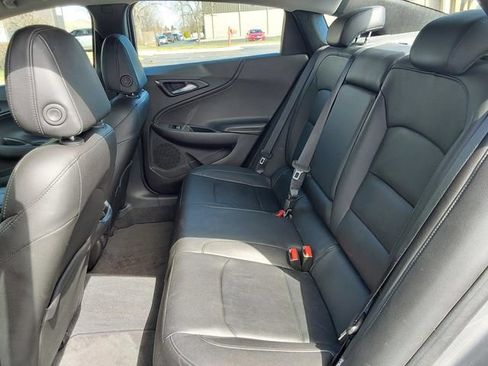 Used 2018 Chevrolet Malibu LT w/ True North Edition FWD image 12