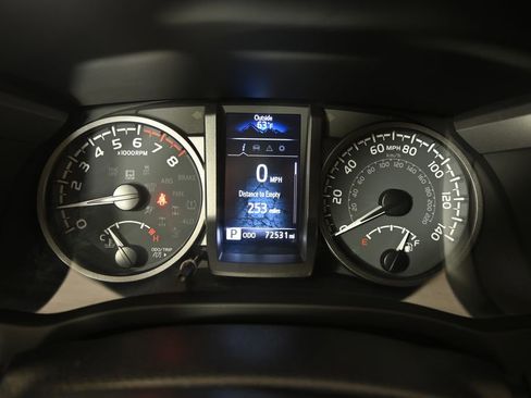 Used 2023 Toyota Tacoma TRD Off-Road AWD/4WD image 24
