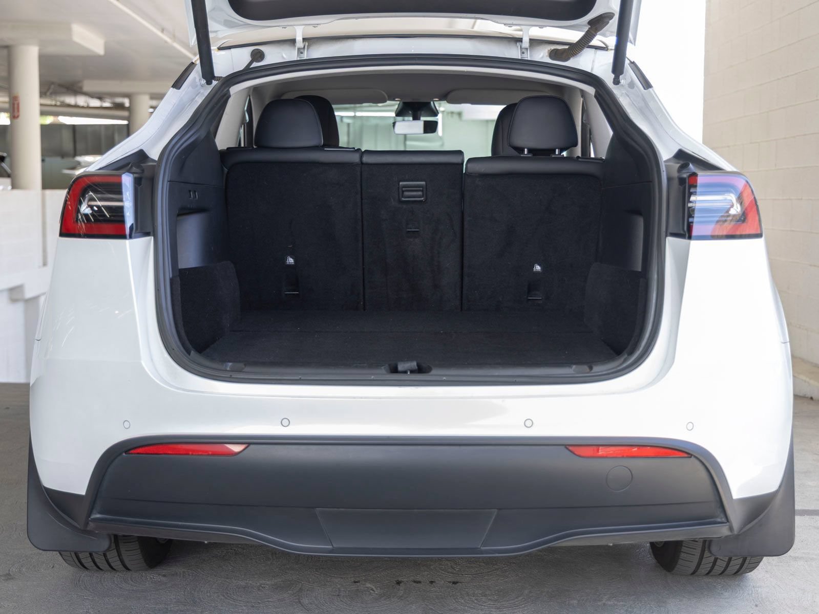 Used 2021 Tesla Model Y Long Range AWD/4WD image 15