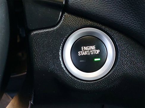 Used 2021 Chevrolet Equinox LT image 29