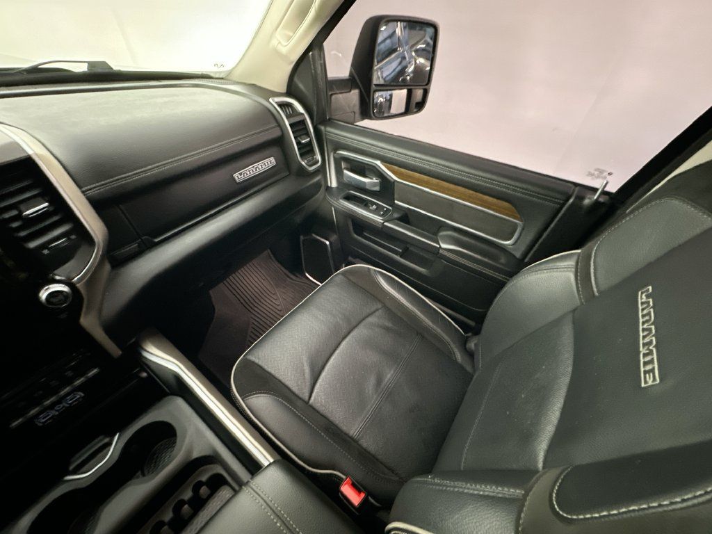 Used 2024 RAM 3500 Laramie AWD/4WD image 11