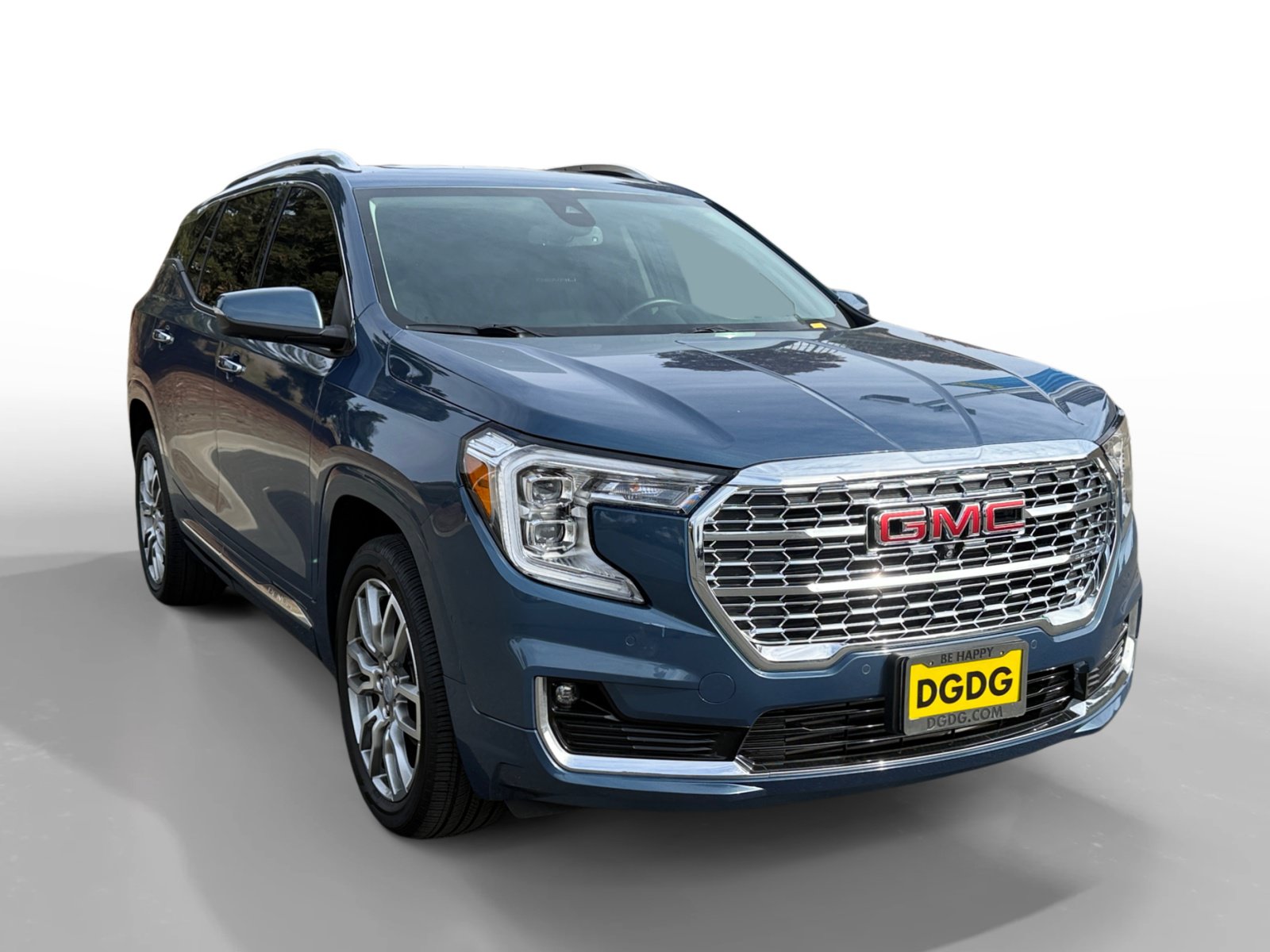 Used 2024 GMC Terrain Denali w/ Denali Premium Package AWD/4WD image 7