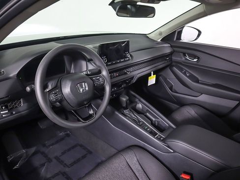 Used 2025 Honda Accord SE image 16