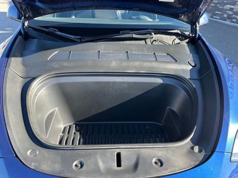 Used 2022 Tesla Model Y Performance image 22