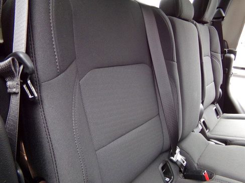 Used 2023 Jeep Gladiator Overland w/ Cold Weather Group image 66