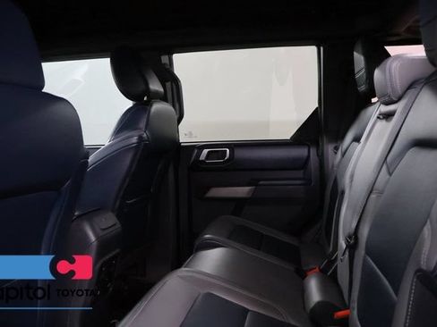 Used 2023 Ford Bronco Outer Banks AWD/4WD image 29