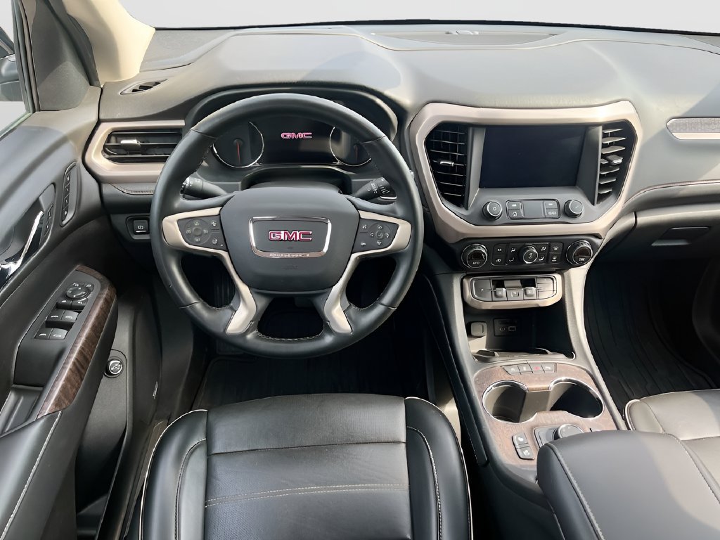 Used 2023 GMC Acadia Denali w/ Black Diamond Edition FWD image 24