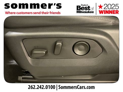 Used 2023 Chevrolet Suburban Z71 w/ Luxury Package AWD/4WD image 10