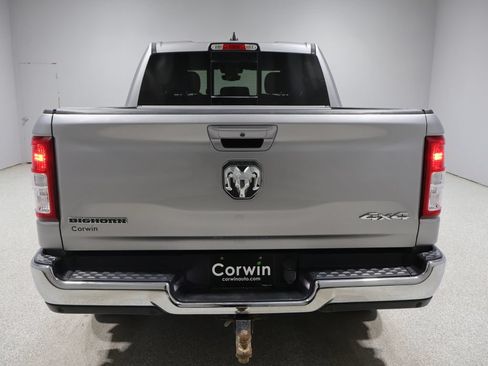 Used 2022 RAM 1500 Big Horn AWD/4WD image 3