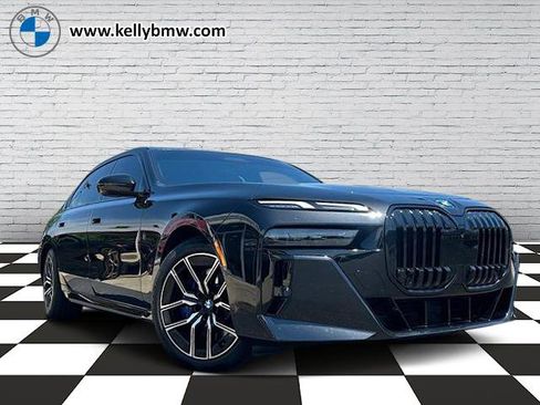Used 2023 BMW 760i xDrive AWD/4WD image 1