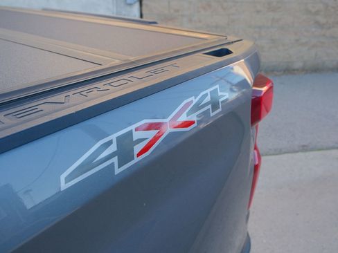 Used 2021 Chevrolet Silverado 1500 LT image 34