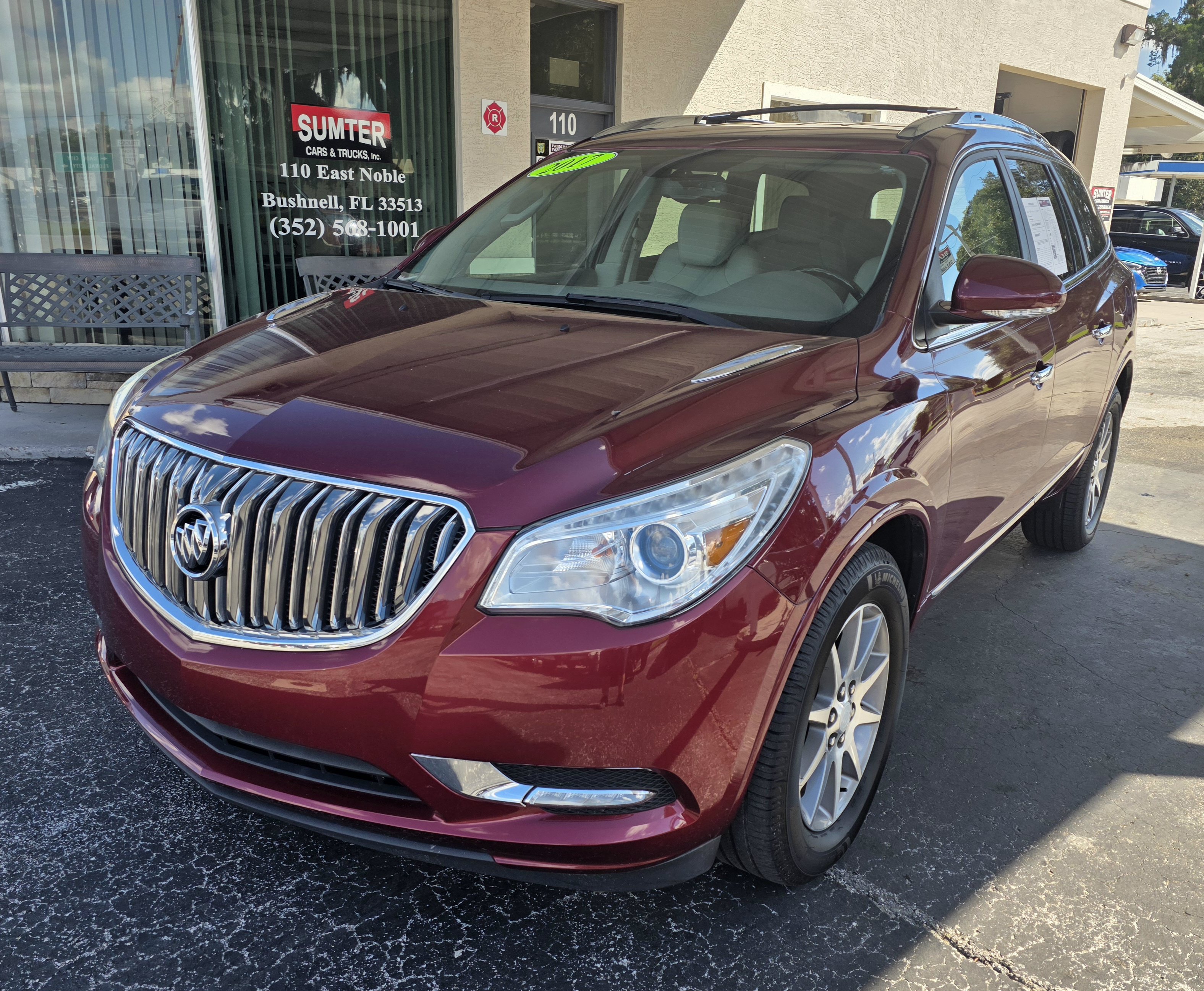 Used 2017 Buick Enclave Leather w/ Trailering Package AWD/4WD image 2