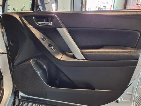 Used 2018 Subaru Forester 2.5i Limited AWD/4WD image 13