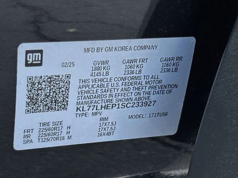 Used 2025 Chevrolet Trax LT image 28