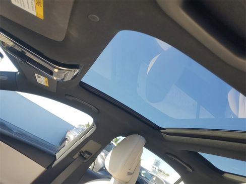 Used 2023 Mercedes-Benz C 300 Sedan image 18