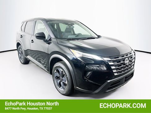 Used 2025 Nissan Rogue SV image 1