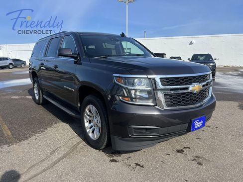 Used 2017 Chevrolet Suburban LT AWD/4WD image 3