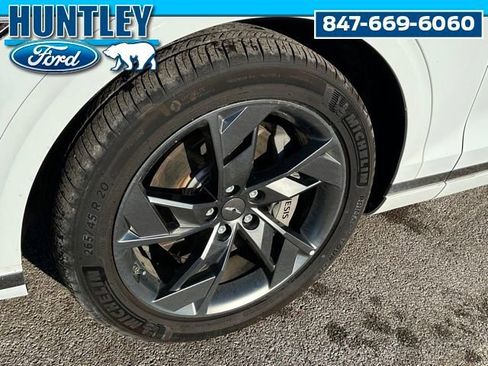 Used 2024 Genesis Electrified GV70 Advanced image 8