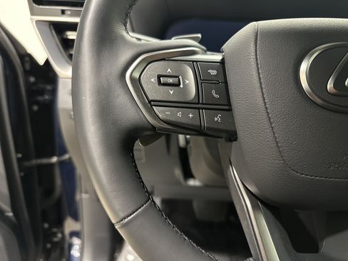 Used 2024 Lexus GX 550 w/ Accessory Package (Z1) AWD/4WD image 19
