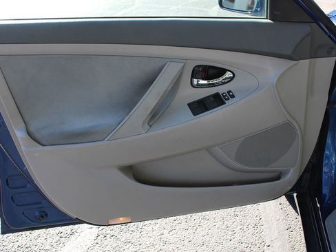 Used 2009 Toyota Camry image 9