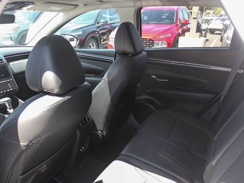 Certified 2024 Hyundai Tucson SEL w/ Convenience Package FWD image 24