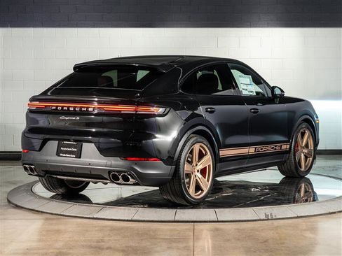 New 2026 Porsche Cayenne S image 9