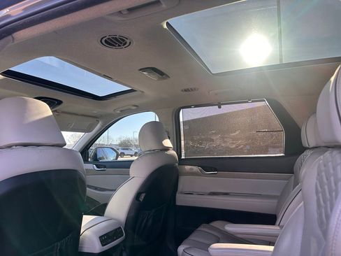 Used 2022 Hyundai Palisade Limited image 24