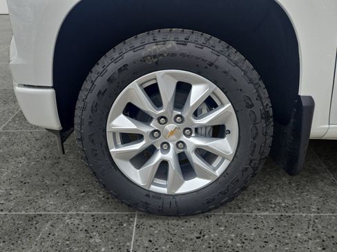 New 2026 Chevrolet Silverado 1500 Custom AWD/4WD image 14