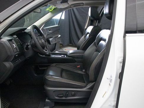 Used 2023 Nissan Pathfinder SL w/ SL Premium Package image 27