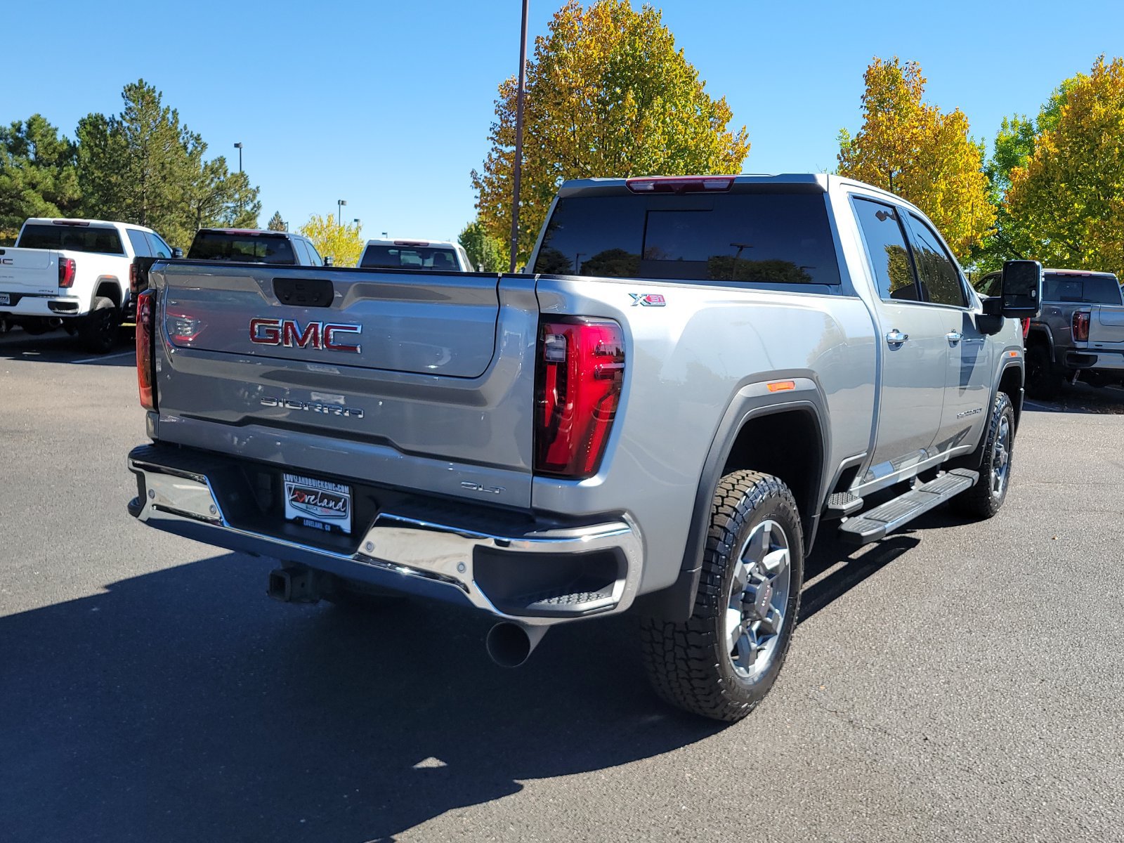 Used 2025 GMC Sierra 2500 SLT w/ SLT Premium Package AWD/4WD image 3