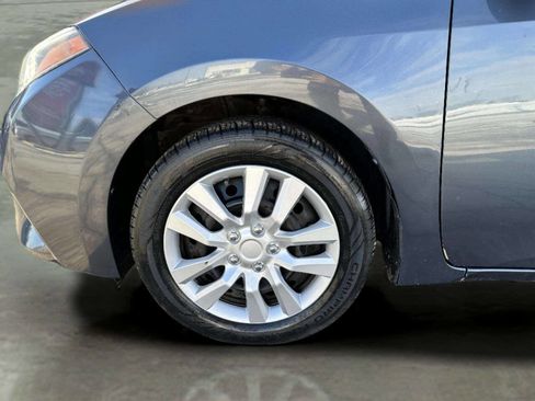 Used 2016 Toyota Corolla LE image 10
