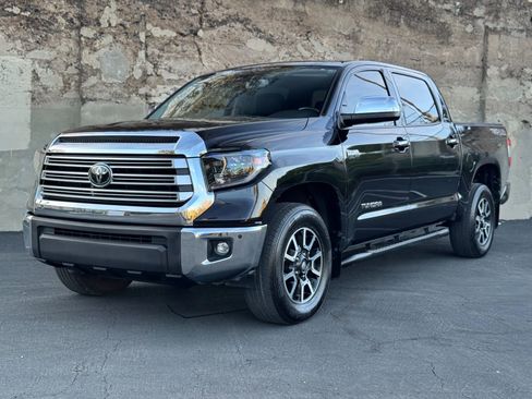 Used 2020 Toyota Tundra Limited w/ Limited Premium Package image 10