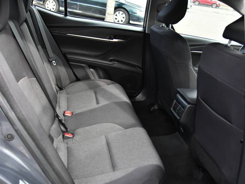 Used 2025 Toyota Camry LE image 39