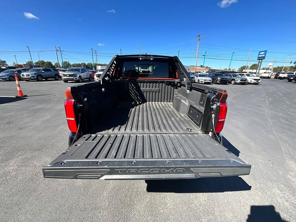 Used 2024 Toyota Tacoma TRD Pro AWD/4WD image 8