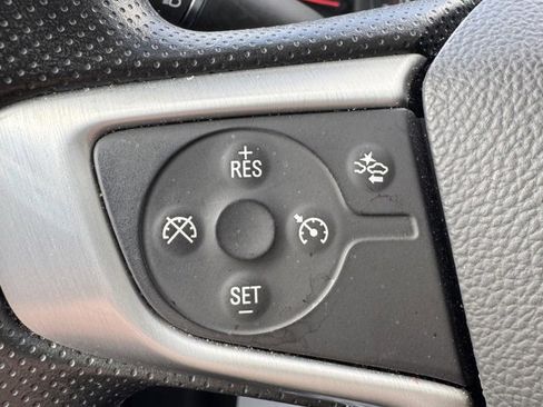 Used 2022 GMC Acadia SLE w/ Driver Convenience Package image 23